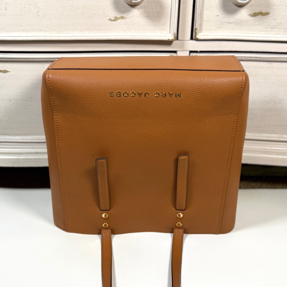 Marc Jacobs Jordan Pebbled Leather Tote - Picture 5 of 9